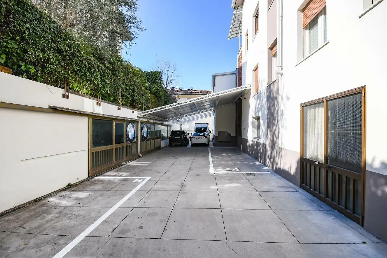 Apartment Appartamenti G&G Desenzano del Garda