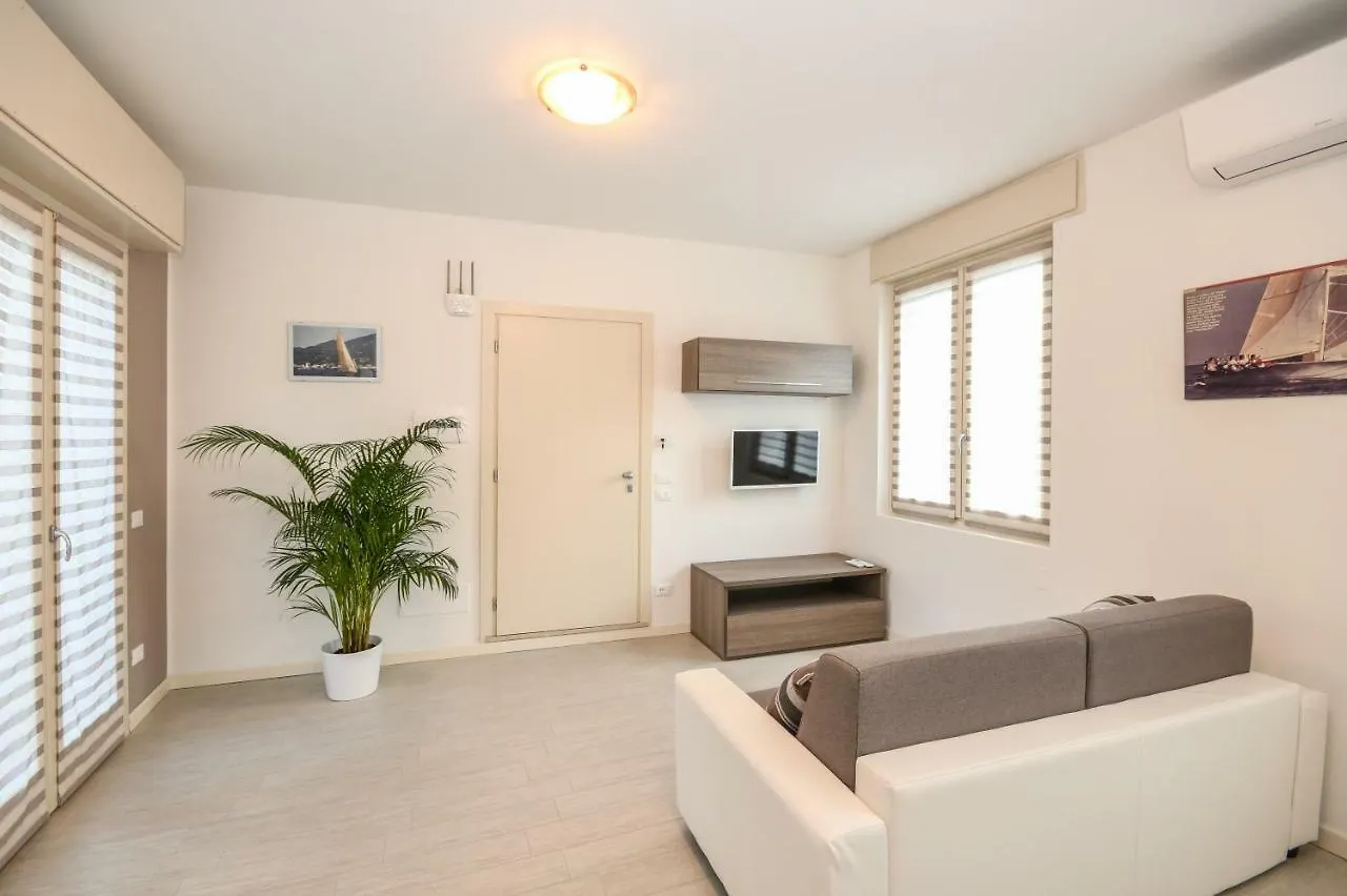 Apartment Appartamenti G&G Desenzano del Garda Italy